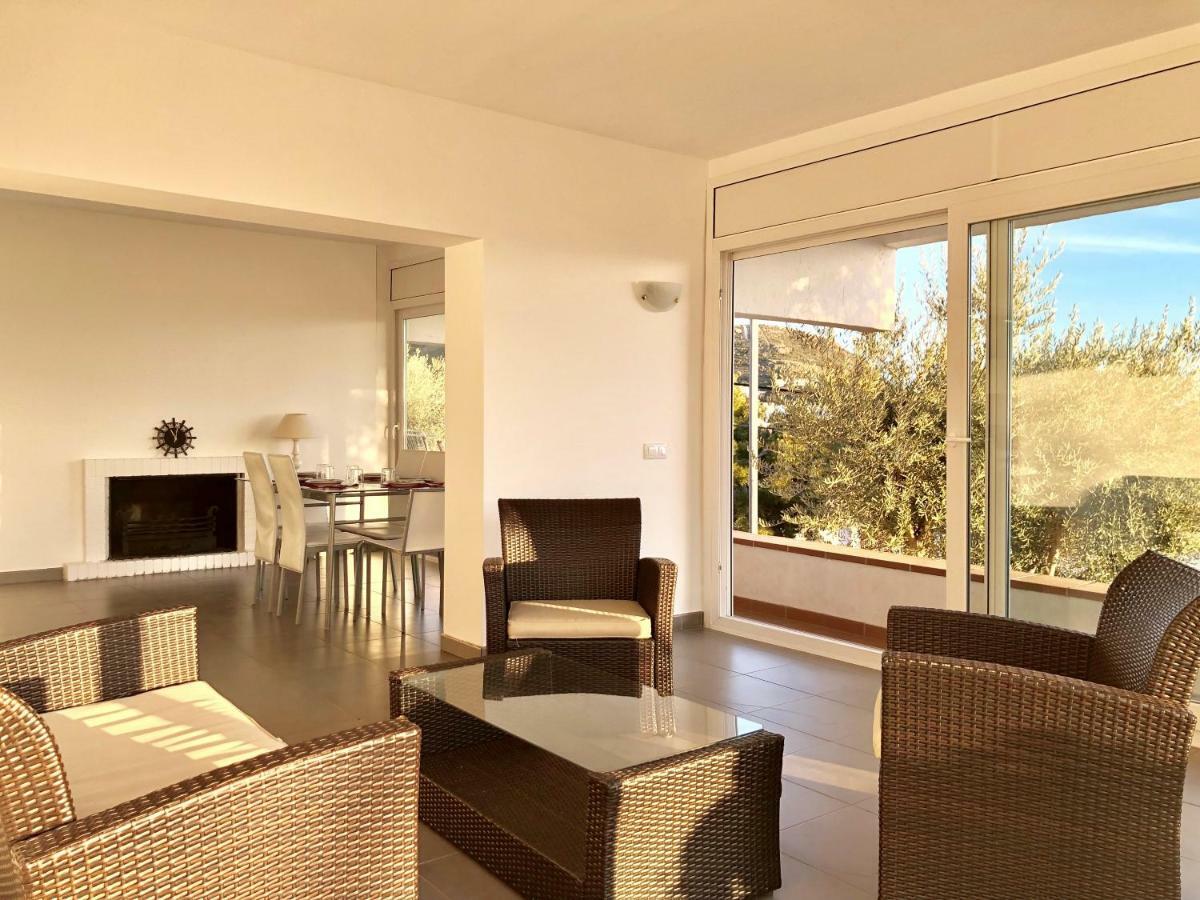 Chalet Doble Almadraba Villa Roses Ngoại thất bức ảnh