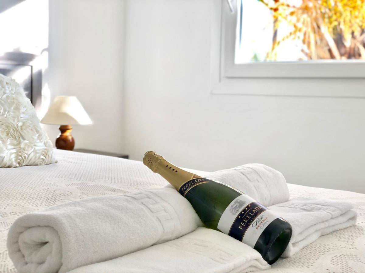 Chalet Doble Almadraba Villa Roses Ngoại thất bức ảnh