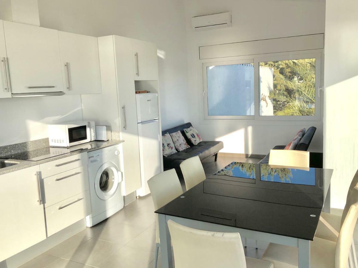 Chalet Doble Almadraba Villa Roses Ngoại thất bức ảnh